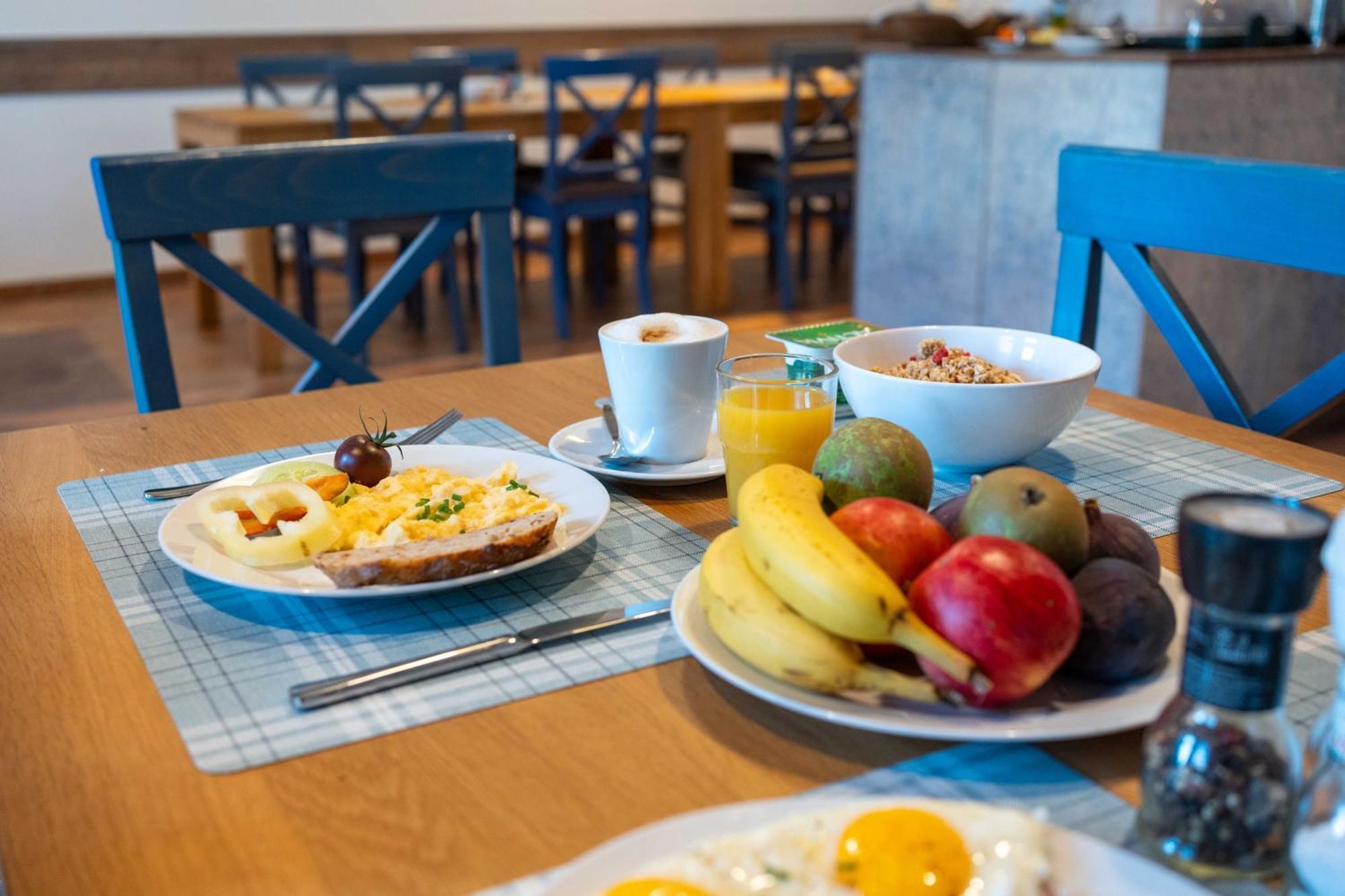 Hotel Volf Přeštice Bagian luar foto
