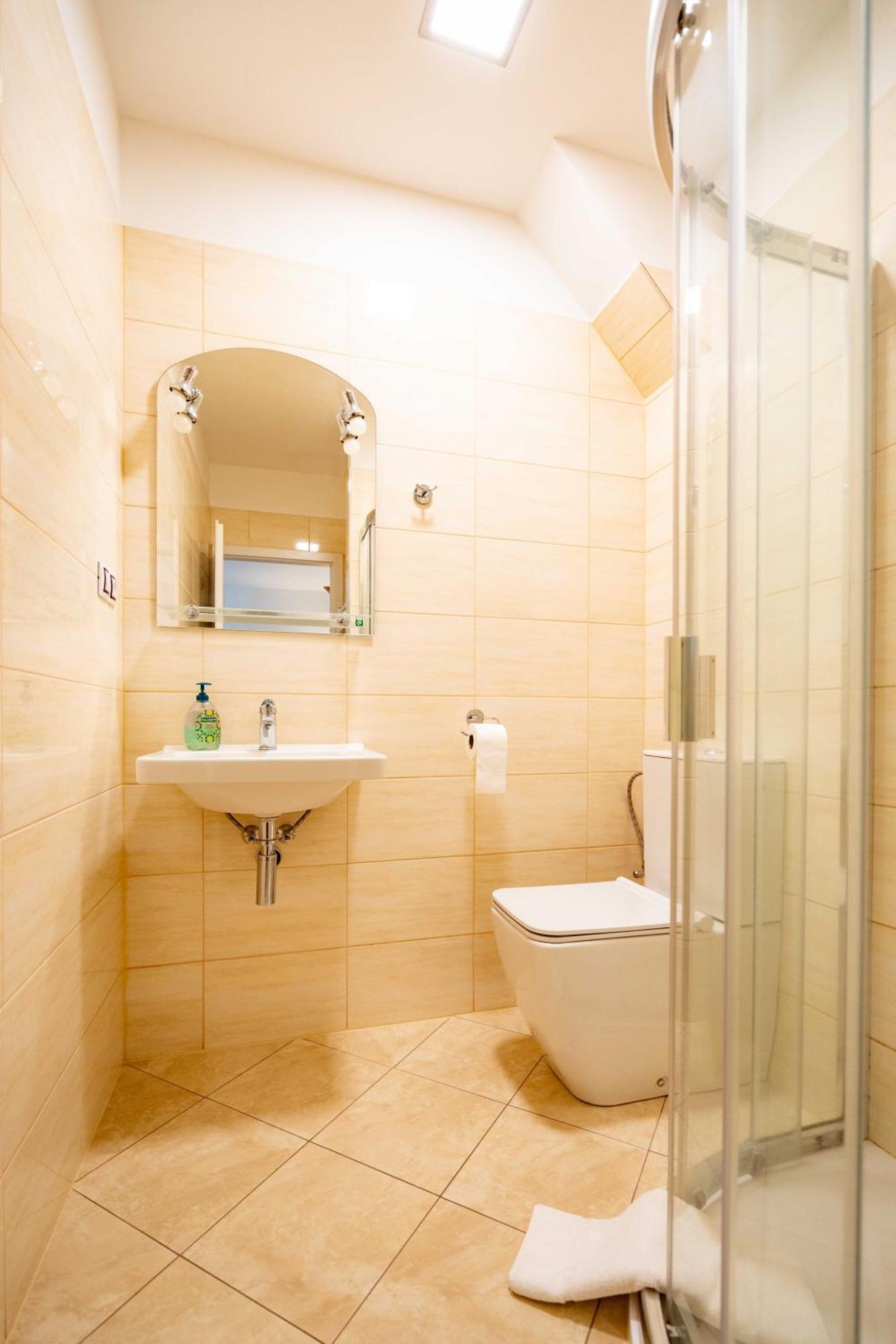 Hotel Volf Přeštice Bagian luar foto