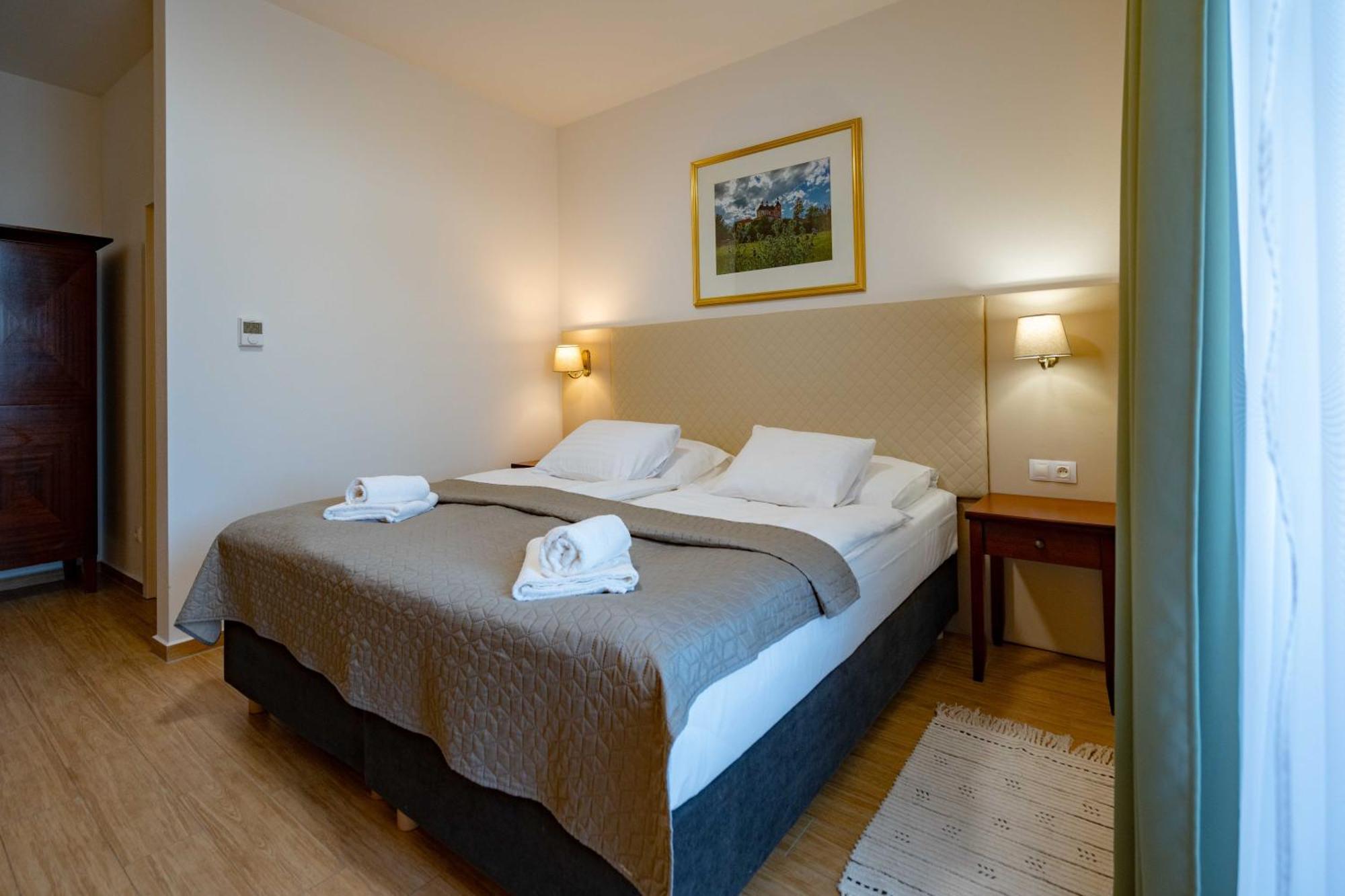 Hotel Volf Přeštice Bagian luar foto