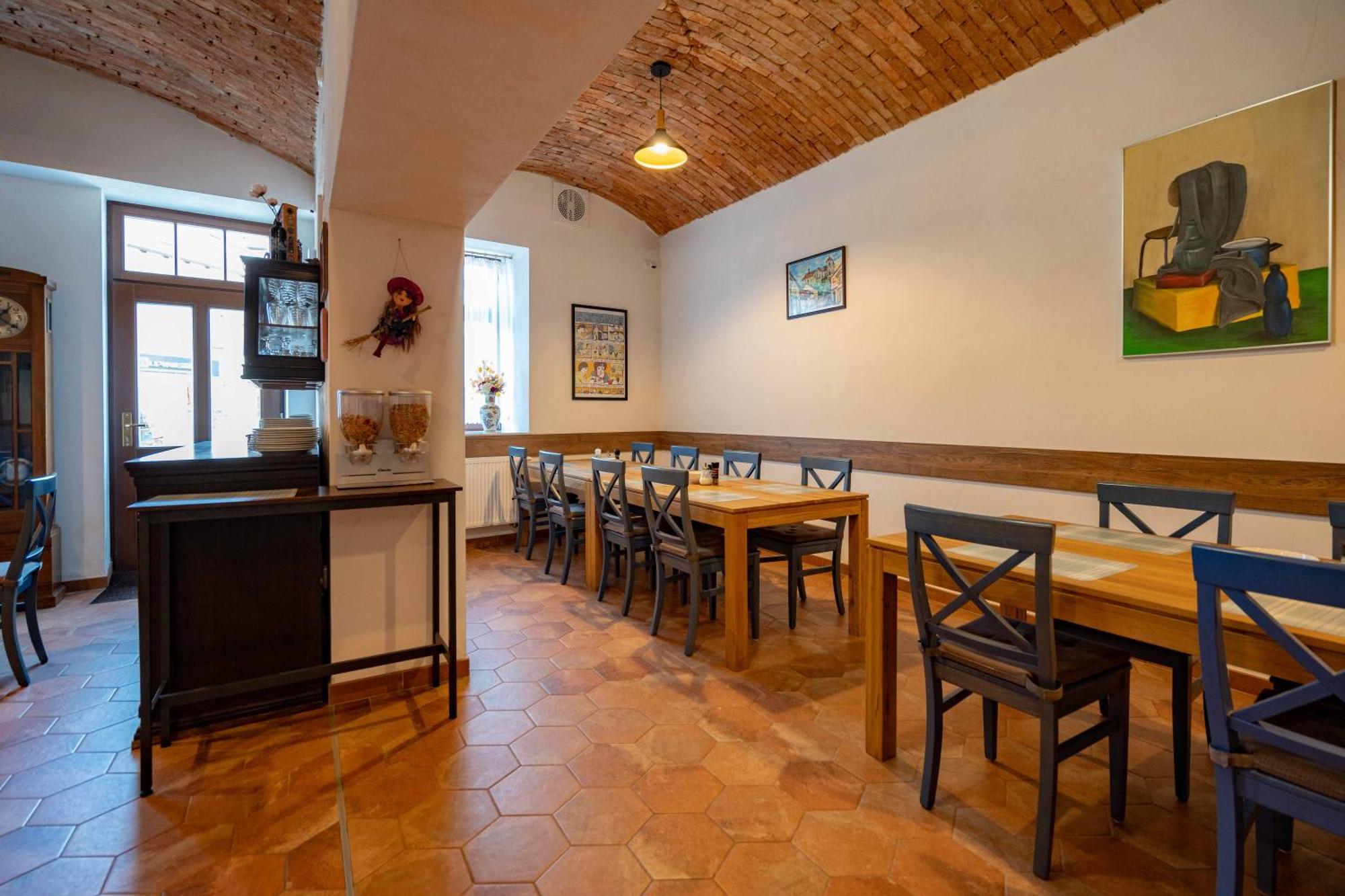 Hotel Volf Přeštice Bagian luar foto